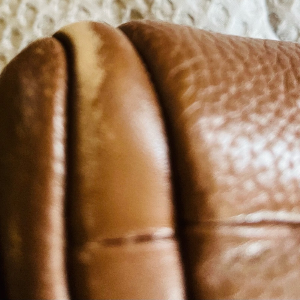 Michael Kors hand Leather Purse - Picture 11 of 14